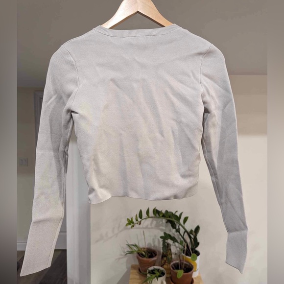 Structured Cropped Cardigan - Picture 2 of 4